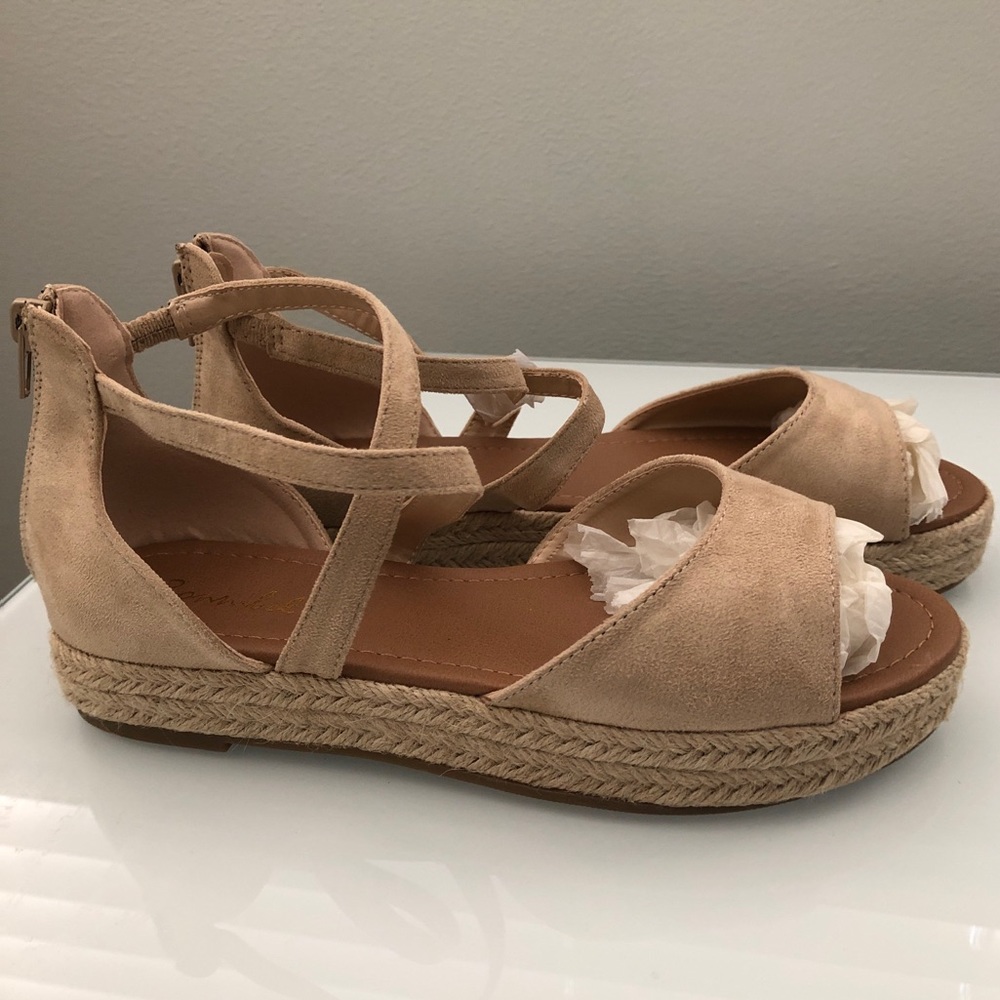 Women’s sandals